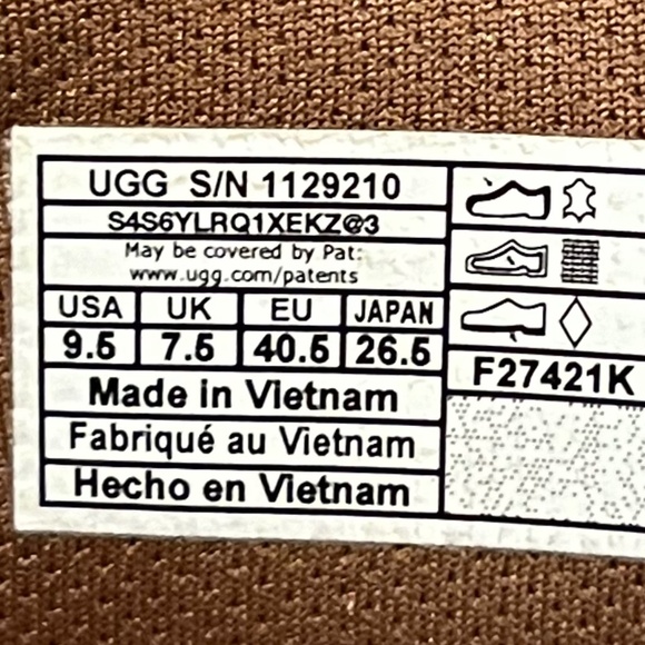 Ugg Suede Platform Sandals size 9.5 worn a couple times awesome condition memory - Picture 4 of 4